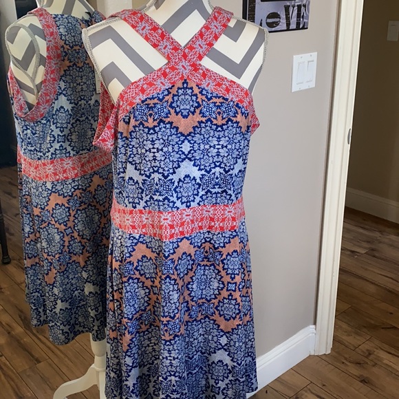 BCBG Dresses & Skirts - BCBG size large fun blue, orange and tan dress.